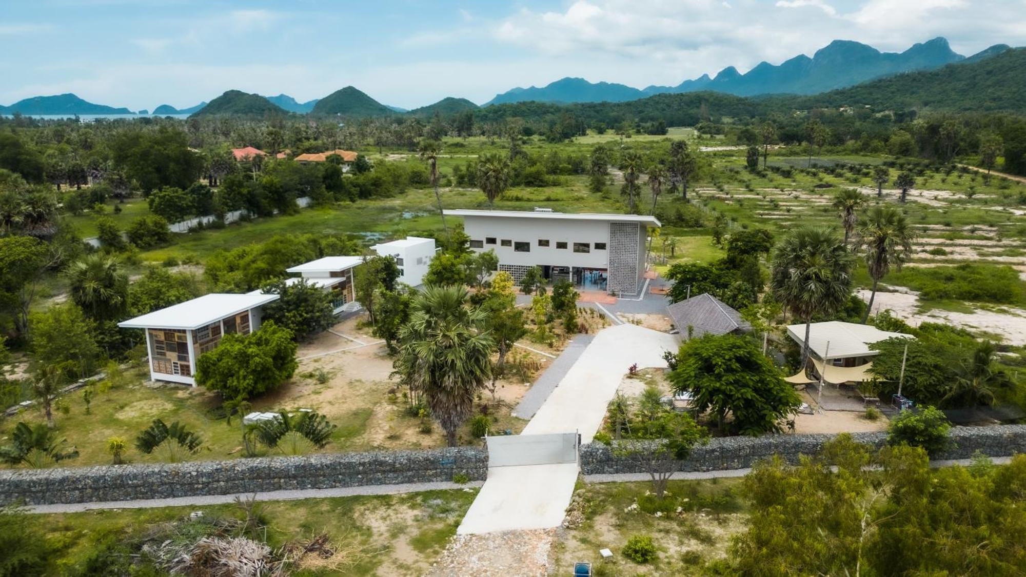 Baan Mahasamut Pranburi Hotel Sam Roi Yot Exterior photo